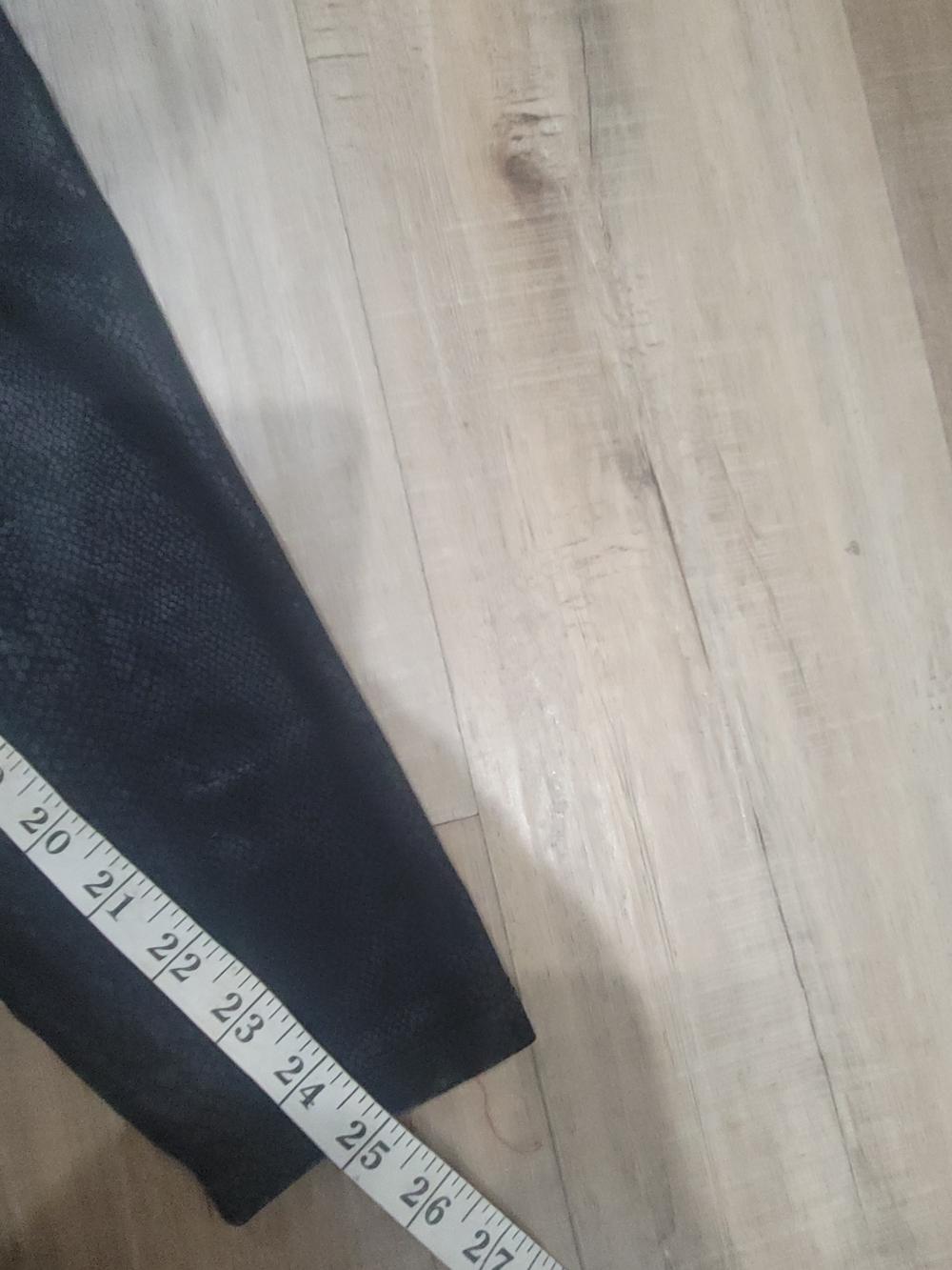 Beyond Yoga Black High-Waist Faux-Leather Leggings - Picture 7 of 9